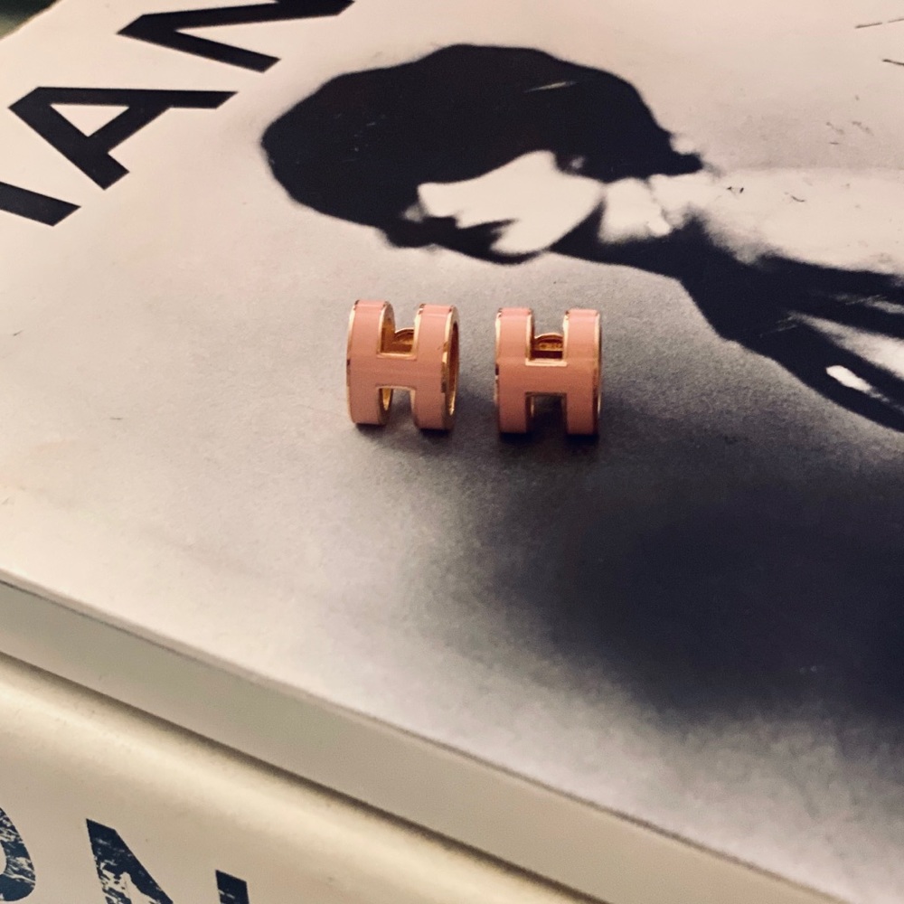 Beautiful Authentic Hermes H Earrings